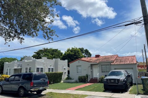 Studio à Miami, Floride № 2014315