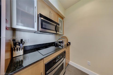 Copropriété à vendre à Miami, Floride: 1 chambre, 78.6 m2 № 2052191 - photo 13