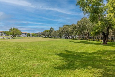 Condo in Pembroke Pines, Florida, 1 bedroom  № 2018865 - photo 17