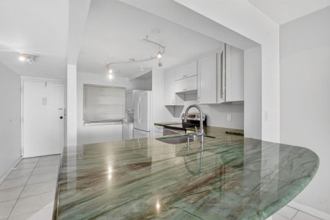 Condominio en venta en South Palm Beach, Florida, 2 dormitorios, 98.94 m2 № 2172299 - foto 12