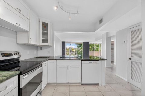 Condominio en venta en South Palm Beach, Florida, 2 dormitorios, 98.94 m2 № 2172299 - foto 14