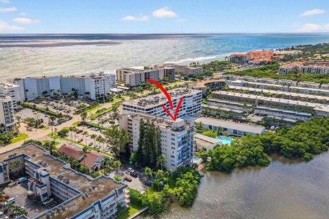 Condominio en South Palm Beach, Florida, 2 dormitorios № 2172299