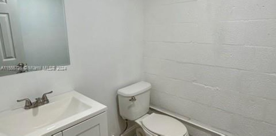 Oficina en Miami, Florida № 1079425