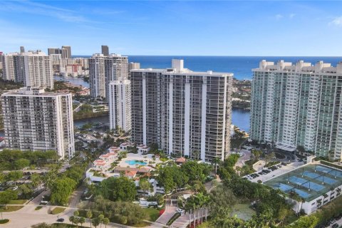 Купить кондоминиум в Авентура, Флорида 3 спальни, 303.23м2, № 1809413 - фото 12