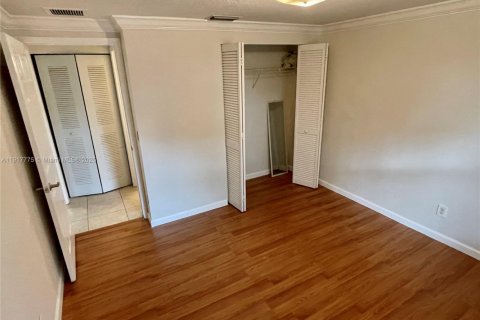 Villa ou maison à louer à Tamarac, Floride: 1 chambre, 51.1 m2 № 1972940 - photo 13