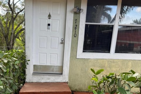 Villa ou maison à louer à Tamarac, Floride: 1 chambre, 51.1 m2 № 1972940 - photo 23