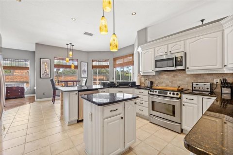 Villa ou maison à vendre à Orlando, Floride: 4 chambres, 255.11 m2 № 2277793 - photo 5