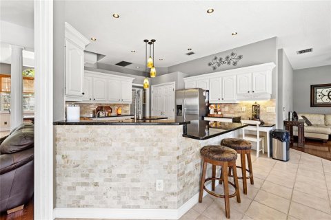 Villa ou maison à vendre à Orlando, Floride: 4 chambres, 255.11 m2 № 2277793 - photo 6