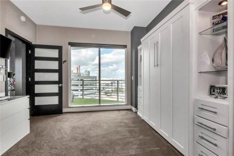 Condo in Tampa, Florida, 2 bedrooms  № 2109021 - photo 15