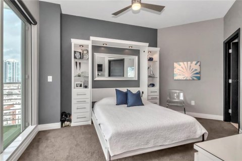 Condo in Tampa, Florida, 2 bedrooms  № 2109021 - photo 13