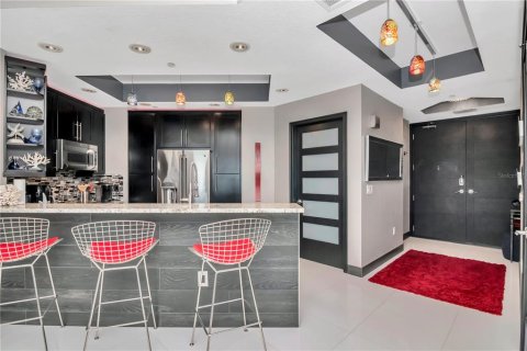 Condo in Tampa, Florida, 2 bedrooms  № 2109021 - photo 10