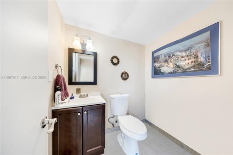 Купить таунхаус в Майами, Флорида 2 спальни, 125.05м2, № 2050407 - фото 10