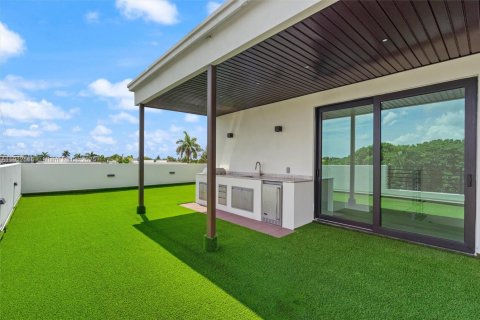 Купить таунхаус в Форт-Лодердейл, Флорида 3 спальни, 234.67м2, № 1970367 - фото 20