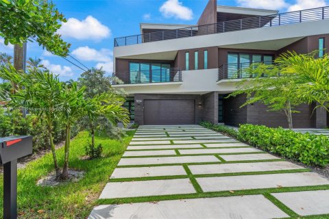 Купить таунхаус в Форт-Лодердейл, Флорида 3 спальни, 234.67м2, № 1970367 - фото 22