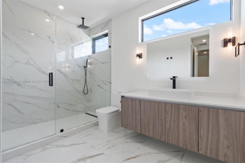 Купить таунхаус в Форт-Лодердейл, Флорида 3 спальни, 234.67м2, № 1970367 - фото 17