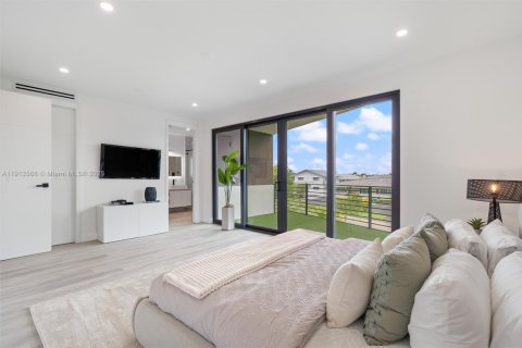 Купить таунхаус в Форт-Лодердейл, Флорида 3 спальни, 234.67м2, № 1970367 - фото 12