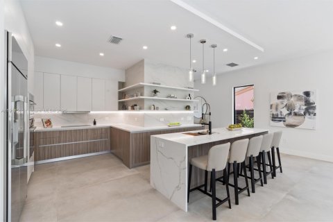 Купить таунхаус в Форт-Лодердейл, Флорида 3 спальни, 234.67м2, № 1970367 - фото 6