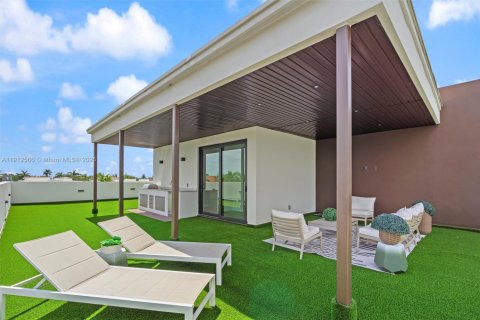 Купить таунхаус в Форт-Лодердейл, Флорида 3 спальни, 234.67м2, № 1970367 - фото 19