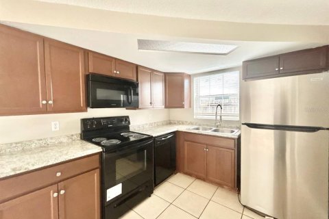 House in Holiday, Florida 3 bedrooms, 79.9 sq.m. № 2221026 - photo 9