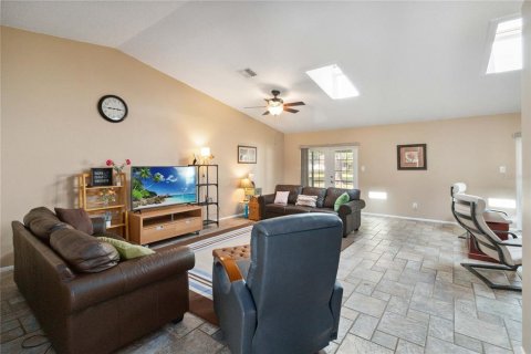 Villa ou maison à vendre à Orlando, Floride: 3 chambres, 177.35 m2 № 1759713 - photo 15