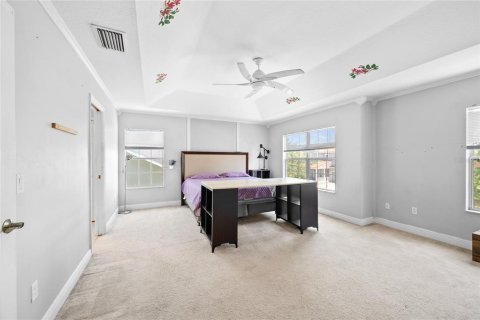 House in Orlando, Florida 4 bedrooms, 274.9 sq.m. № 2236088 - photo 19