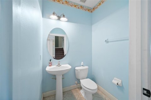 House in Orlando, Florida 4 bedrooms, 274.9 sq.m. № 2236088 - photo 18