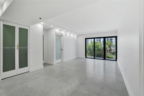 Condominio en venta en Hollywood, Florida, 2 dormitorios, 110.55 m2 № 1794381 - foto 26