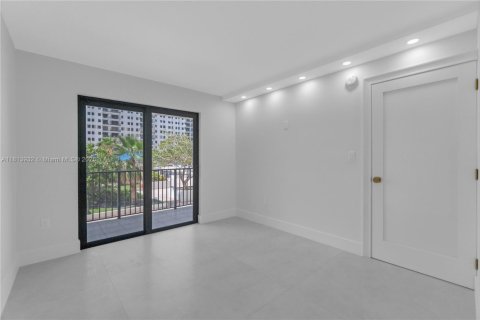 Condominio en venta en Hollywood, Florida, 2 dormitorios, 110.55 m2 № 1794381 - foto 23