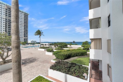 Condominio en venta en Hollywood, Florida, 2 dormitorios, 110.55 m2 № 1794381 - foto 28