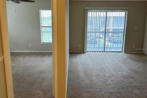 Condo in Fort Myers, Florida, 2 bedrooms  № 2224887 - photo 22