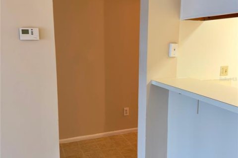 Condo in Fort Myers, Florida, 2 bedrooms  № 2224887 - photo 18
