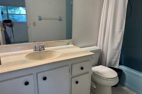 Condo in Margate, Florida, 2 bedrooms № 2250146 - photo 9