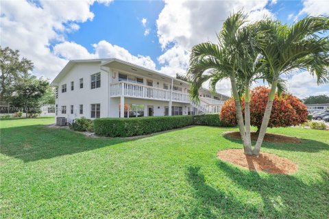 Condominio en venta en Deerfield Beach, Florida, 1 dormitorio, 65.03 m2 № 1947729 - foto 2