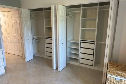 Condominio en venta en Deerfield Beach, Florida, 1 dormitorio, 65.03 m2 № 1947729 - foto 18