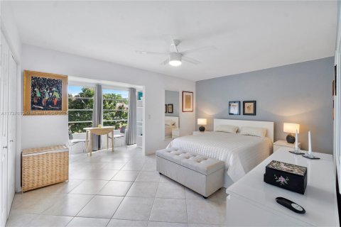 Condominio en venta en Deerfield Beach, Florida, 1 dormitorio, 65.03 m2 № 1947729 - foto 17