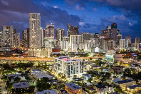 Copropriété à louer à Miami, Floride: 2 chambres, 90.86 m2 № 2154367 - photo 2