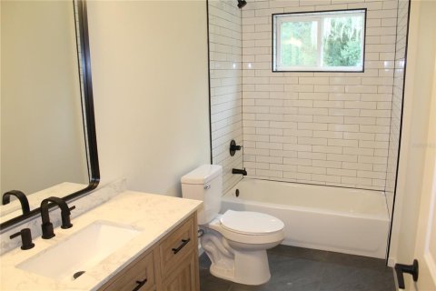 House in Parrish, Florida 4 bedrooms, 153.29 sq.m. № 1911982 - photo 15