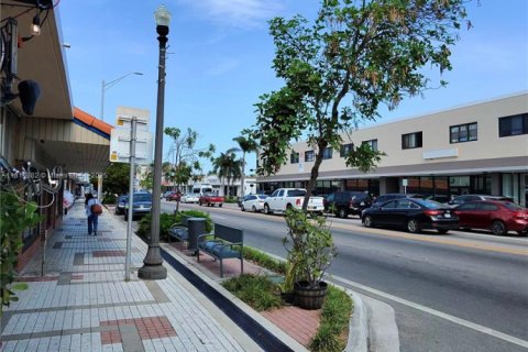 Propiedad comercial en venta en North Miami, Florida № 1768867 - foto 14