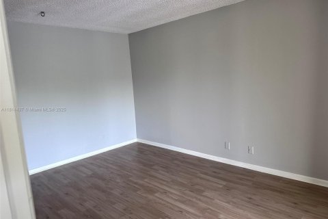 Copropriété à vendre à Coconut Creek, Floride: 3 chambres, 104.05 m2 № 1762947 - photo 24