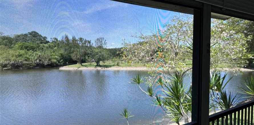 Condo à Coconut Creek, Floride, 3 chambres  № 1762947