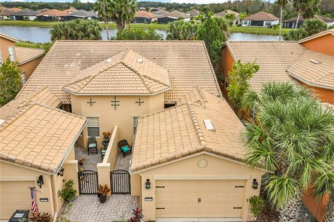 Casa en Kissimmee, Florida 3 dormitorios, 142.98 m2 № 2113476
