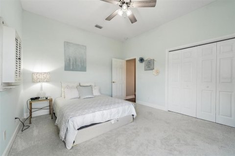 Casa en venta en Tampa, Florida, 4 dormitorios, 299.8 m2 № 1838552 - foto 22