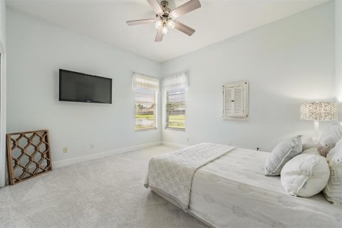 Casa en venta en Tampa, Florida, 4 dormitorios, 299.8 m2 № 1838552 - foto 21