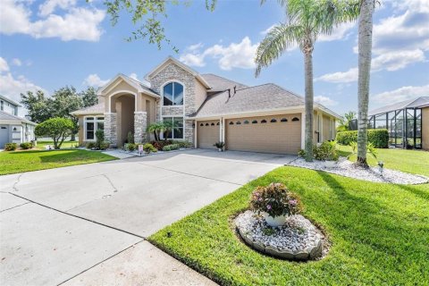 Casa en venta en Tampa, Florida, 4 dormitorios, 299.8 m2 № 1838552 - foto 1
