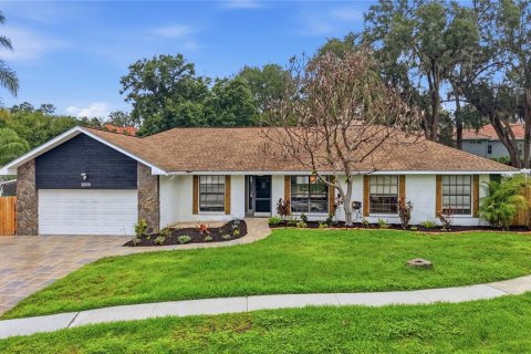 House in Brandon, Florida 4 bedrooms, 191.47 sq.m. № 2102492