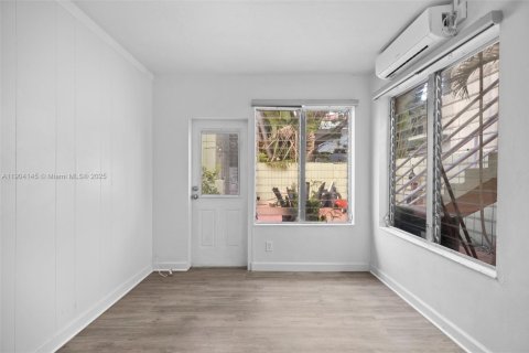Снять в аренду квартиру в Майами-Бич, Флорида 1 спальня, 60.39м2, № 1955351 - фото 12