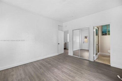 Снять в аренду квартиру в Майами-Бич, Флорида 1 спальня, 60.39м2, № 1955351 - фото 10