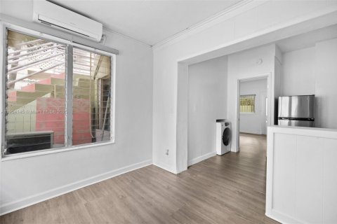 Снять в аренду квартиру в Майами-Бич, Флорида 1 спальня, 60.39м2, № 1955351 - фото 13