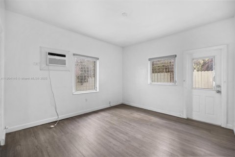 Снять в аренду квартиру в Майами-Бич, Флорида 1 спальня, 60.39м2, № 1955351 - фото 11
