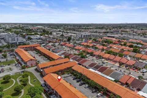 Condo in Hialeah, Florida, 1 bedroom  № 1880192 - photo 26